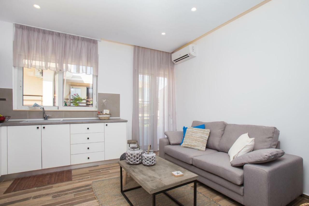 Elenis Philoxenia Apartment Ixia  Exterior photo